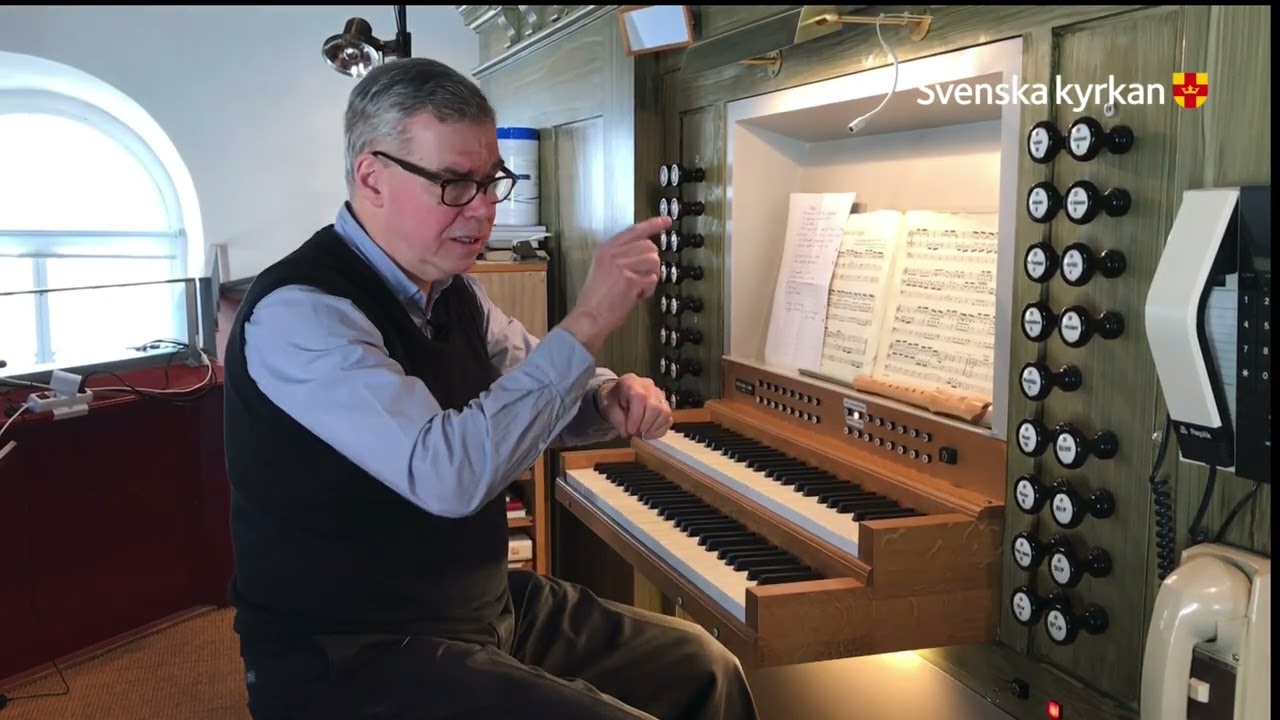 Torvalds orgelskola Del 2 ”Någon trampade bakom orgeln”
