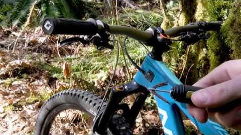 Fix a Tubeless Flat in under a minute with the OneUp EDC Tool