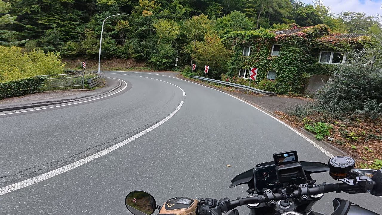 Yamaha MT09 Y-AMT.Herbsttour im Sauerland