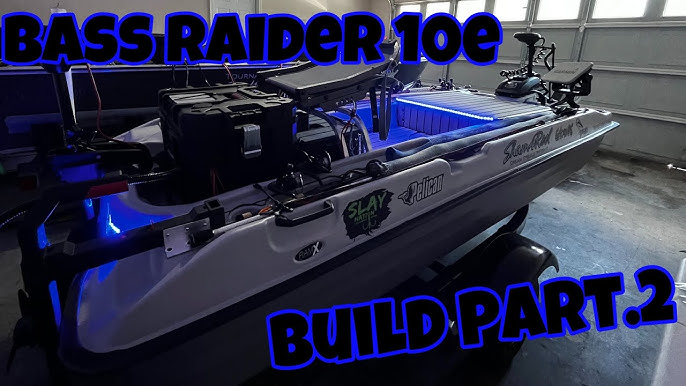 THE PELICAN BASS RAIDER 10e REVIEW!!! (MY MINI BASS BOAT) 