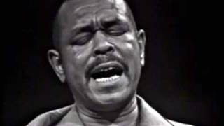 Video thumbnail of "Brownie McGhee Born and Livin' With The Blues (lyrics under the title)"