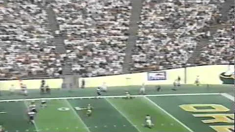 Oregon CB Ronnie Gipson downs Josh Bidwell punt at...