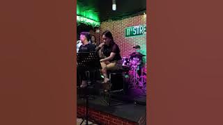 Grabe! Parang original! When we were young - Cover by SOUL8