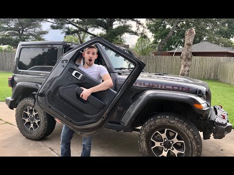 HOW TO take the doors OFF a 2 or 4 door JL Wrangler and Gladiator!