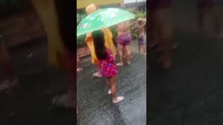 BAHA LANG SIYArainrainingdaybahanaweathertambayankeepsafe