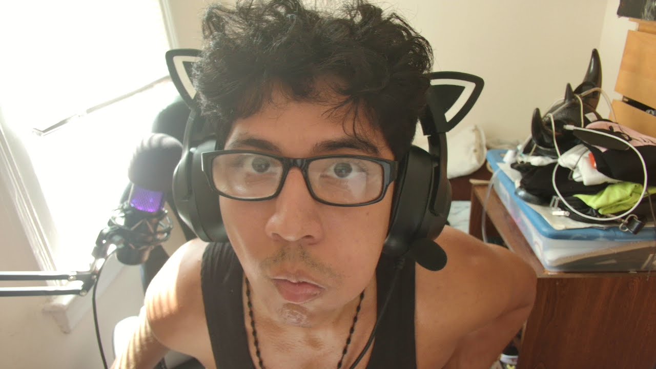 I HAD APPLE BEES UNLIMITED WINGS AND I GOT DIARRHEA YouTube