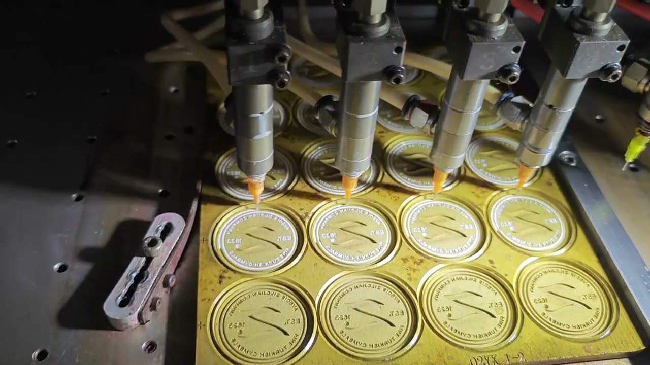 Weldo 18 colors PVC/Silicon label automatic dispensing machine