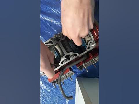 Bad crankshaft bearing sound (2stroke) - YouTube