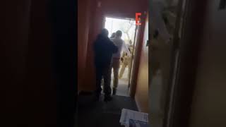 Πράκτορες της ICE προσπάθησαν να εισβάλουν στο προξενείο του Ισημερινού