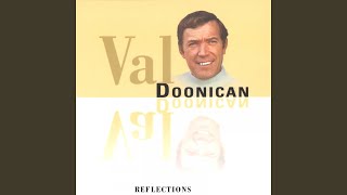 Video thumbnail of "Val Doonican - Delaney's Donkey"