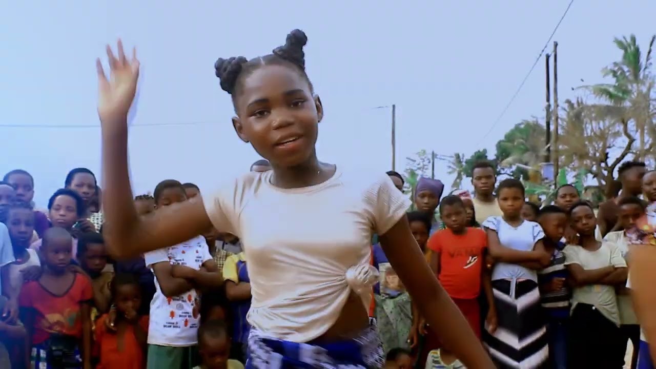 Miss Fatinha Boss Donito Ncowela Oficial Video By Mr Nao Queremos