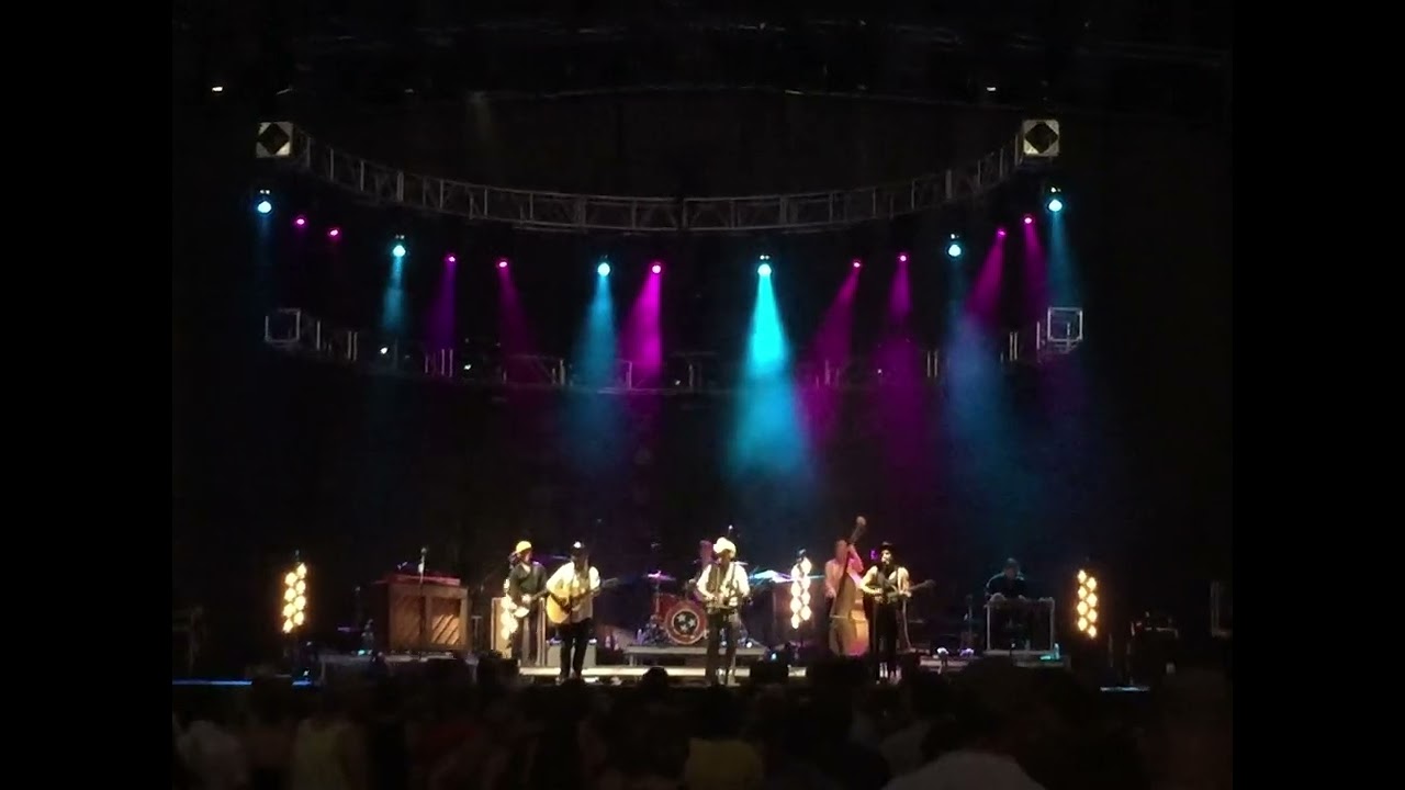 Old Crow Medicine Show - TAKE EM AWAY (last stanza) - champions Square in New Orleans - 7/18/15