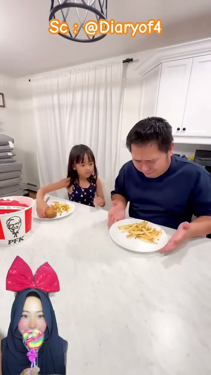 AYAM PAPA DI CURI MAMA ⁉️ tapi Adik mau berbagi ke Papa ? @Diaryof4 #shorts #funny #dubbing