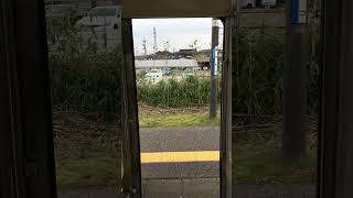JR西日本七尾線 国鉄急行型クハ455-702の戸閉シーン 455系の片開きドア