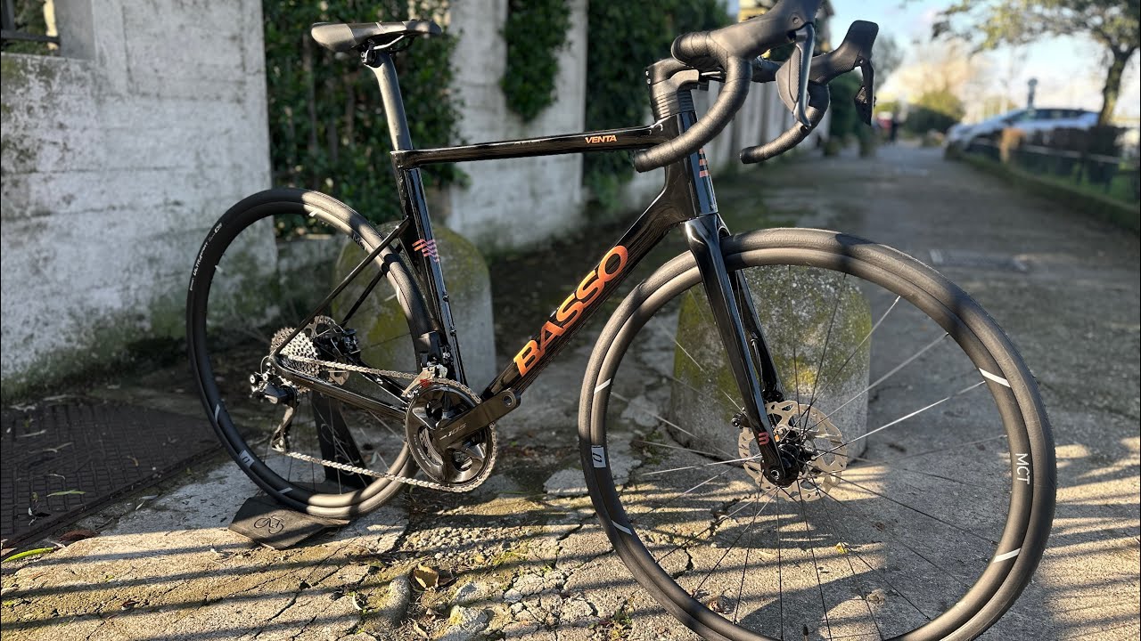 Basso Venta ロードバイク Shimano 105 Basso Venta Shimano 105 Disc Road Bike 2022, Size Medium – Cycle