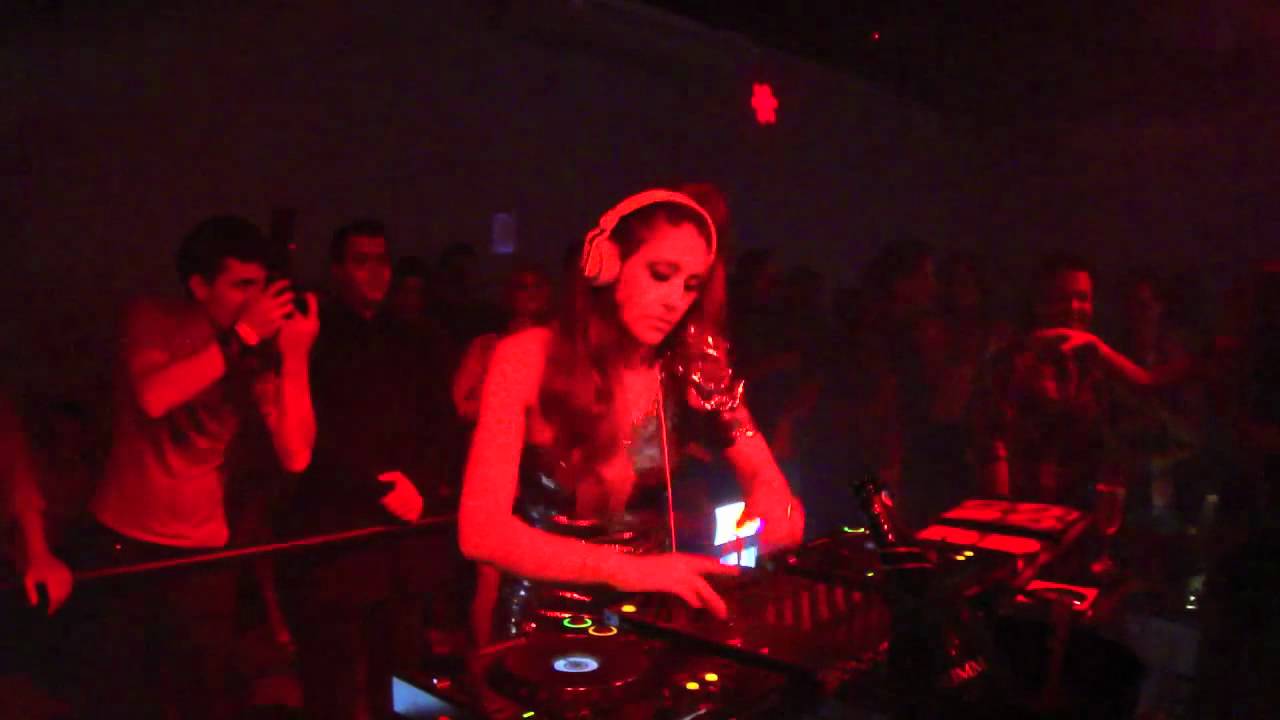 DOT LARISSA @ VIDEO PROMO ( TEASER)