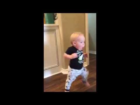 Baby Has Amazing Reaction To Grandpa's Roar