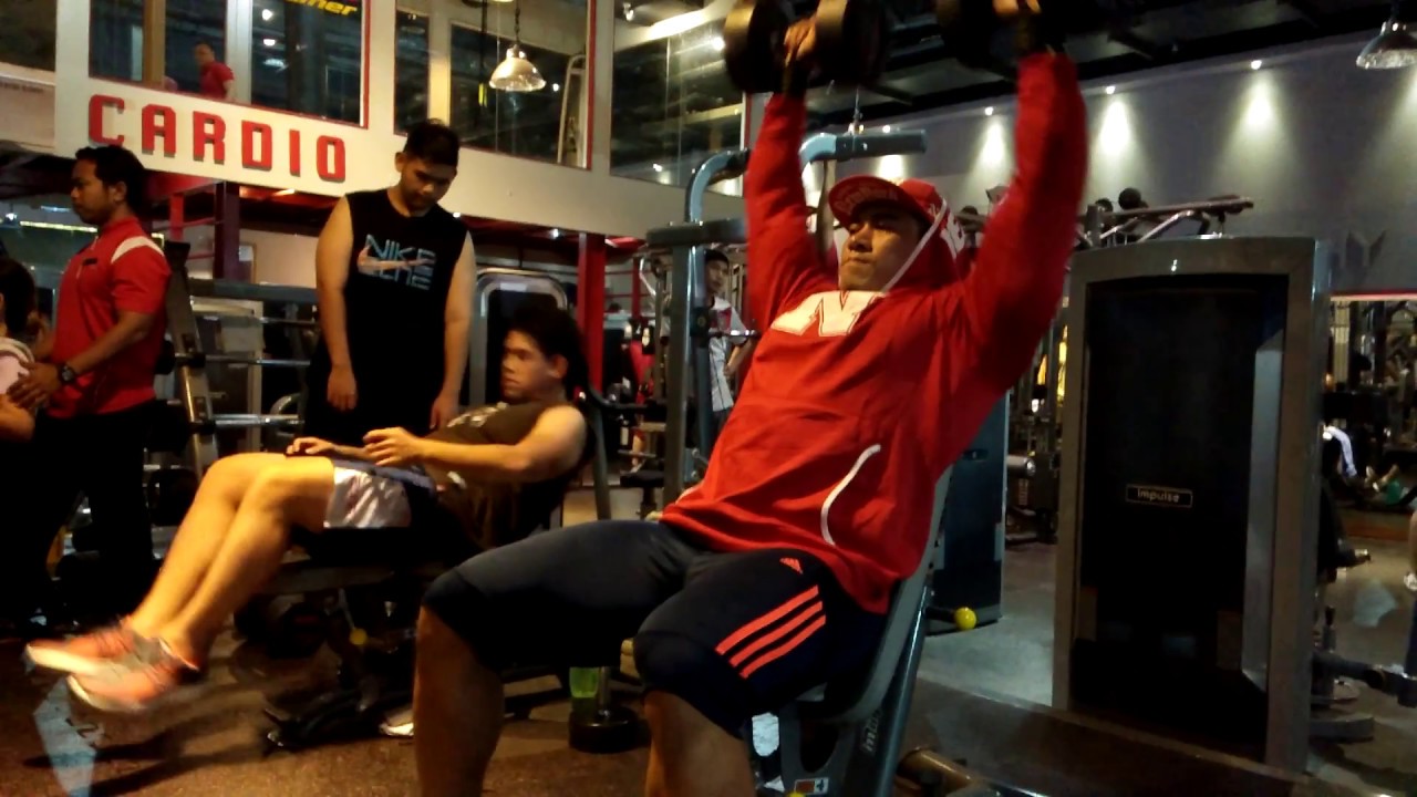 Program Latihan Otot Bahu Di Osbond Gym Untuk Persiapan Event
