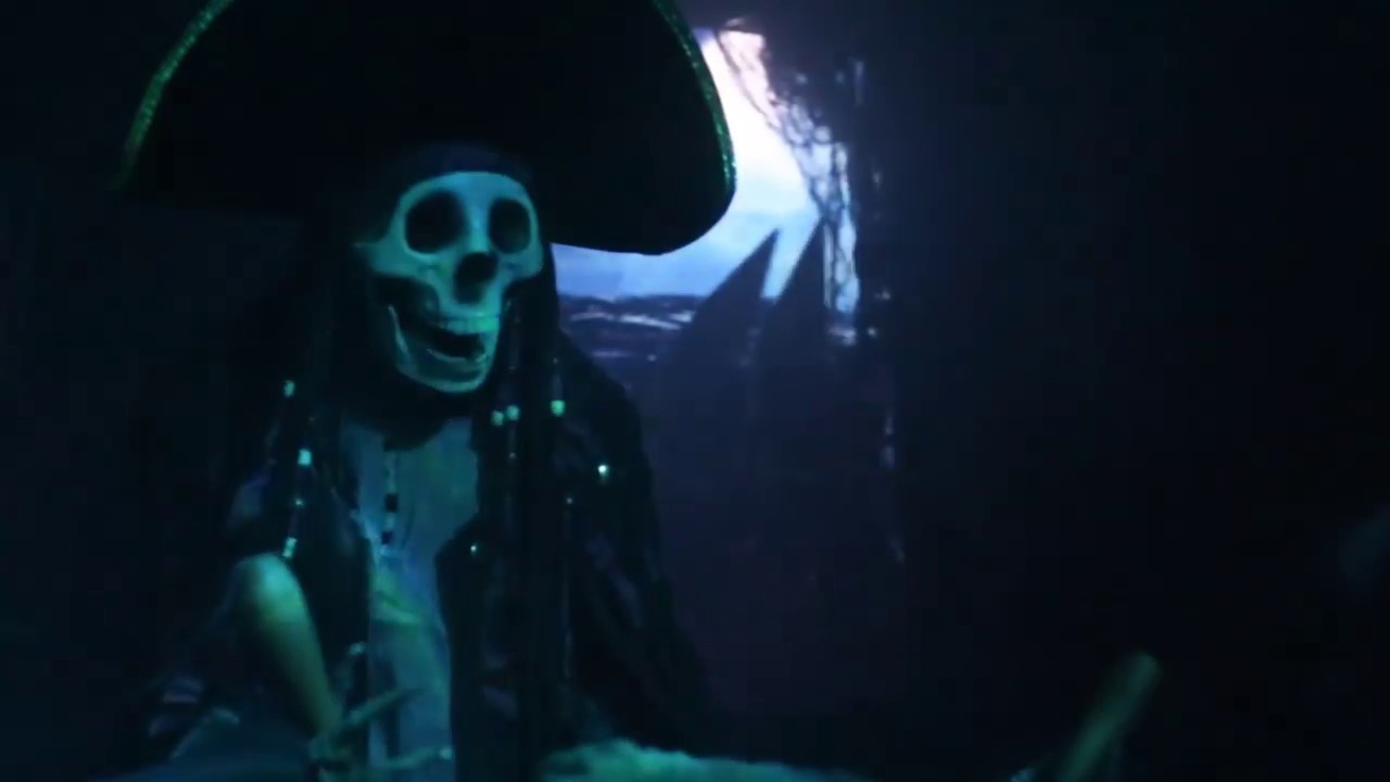 2016 Haunted Pirates Lair Halloween Walk-Through