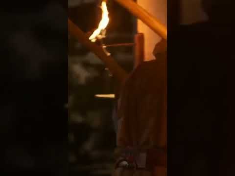 من فيلم سيدة الجنة كسر ضلع الزهراء عليها السلام من قبل الشلة الباغية لعنهم الله