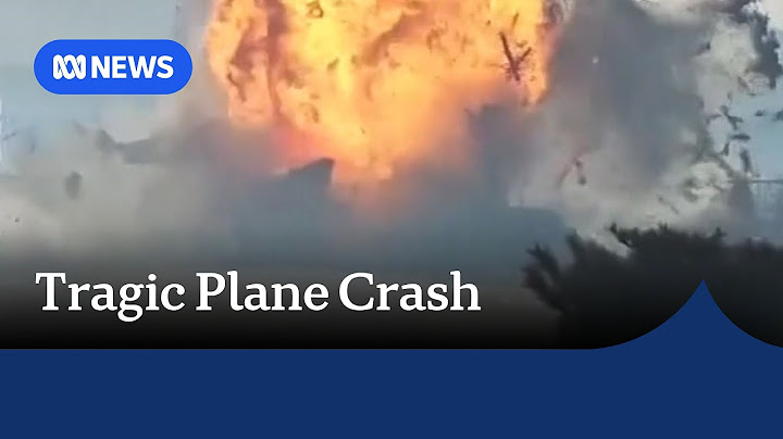 Moment Jeju Air plane explodes with 181 people on board | ABC News