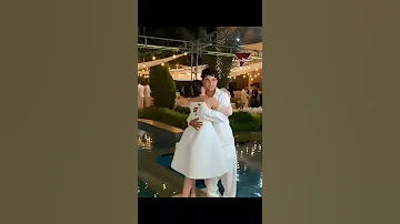 سوزي ومونلي 