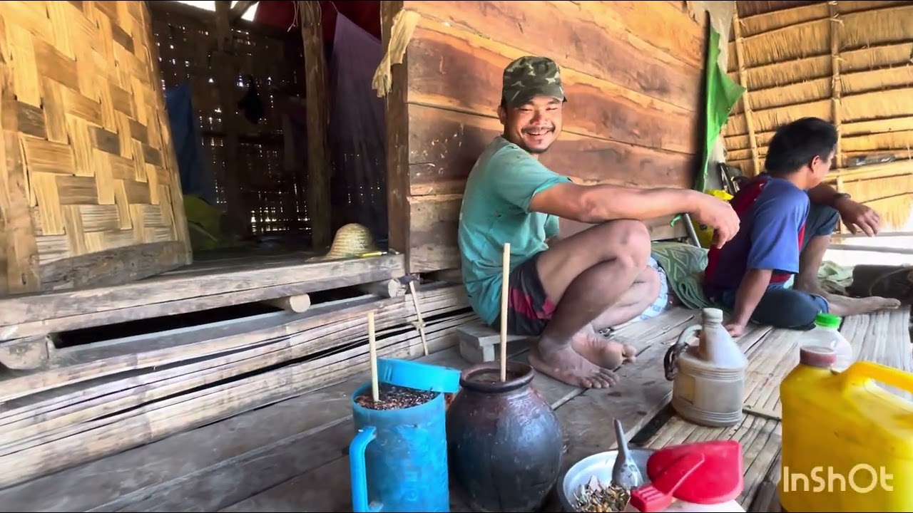 စုပ်ခေါင် မပါရင်ထမင်းစားလို့မဝင်ဘူး🧉