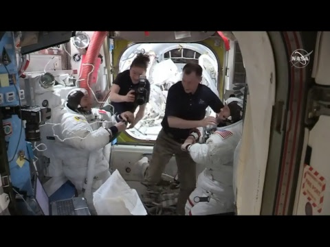 Aktiviti luar stesen perjalanan angkasa "spacewalk" US EVA-54 di ISS (8 April 2019)