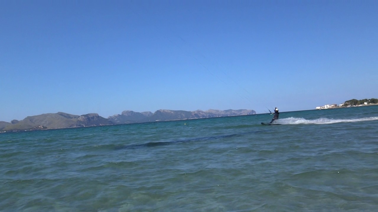 kitesurfen Mallorca im Mai kite lernen kitekurse  Sonic 15 mts flysurfer