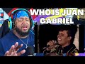 Capture de la vidéo Vocal Coach Reacts To Juan Gabriel - Hasta Que Te Conoci