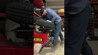 Download Lagu Instalando una 235/80/17 Michelin #reyestireshop MP3