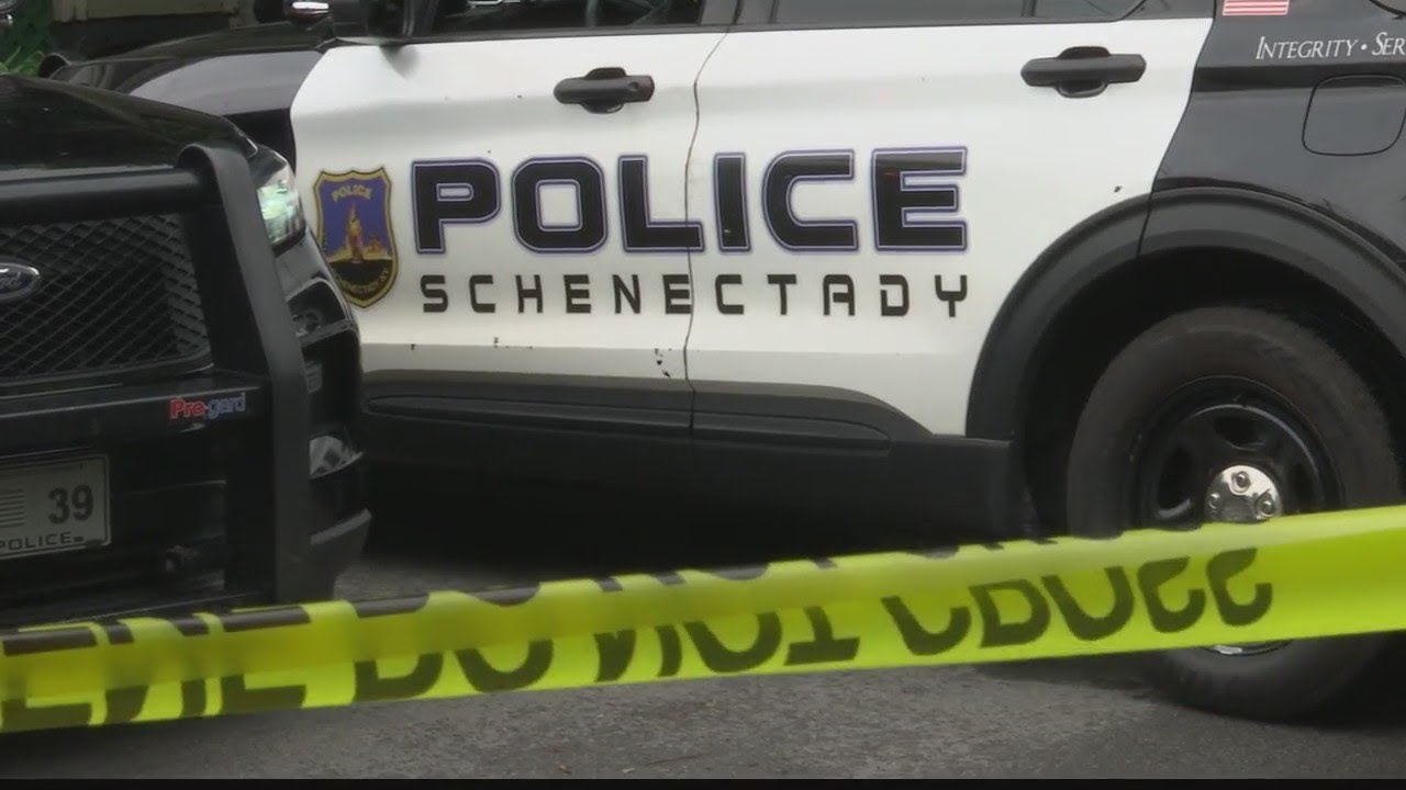 Schenectady PD investigating fatal stabbing - YouTube