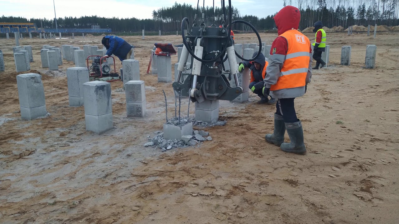 Срубка свай в отметки-1 - YouTube