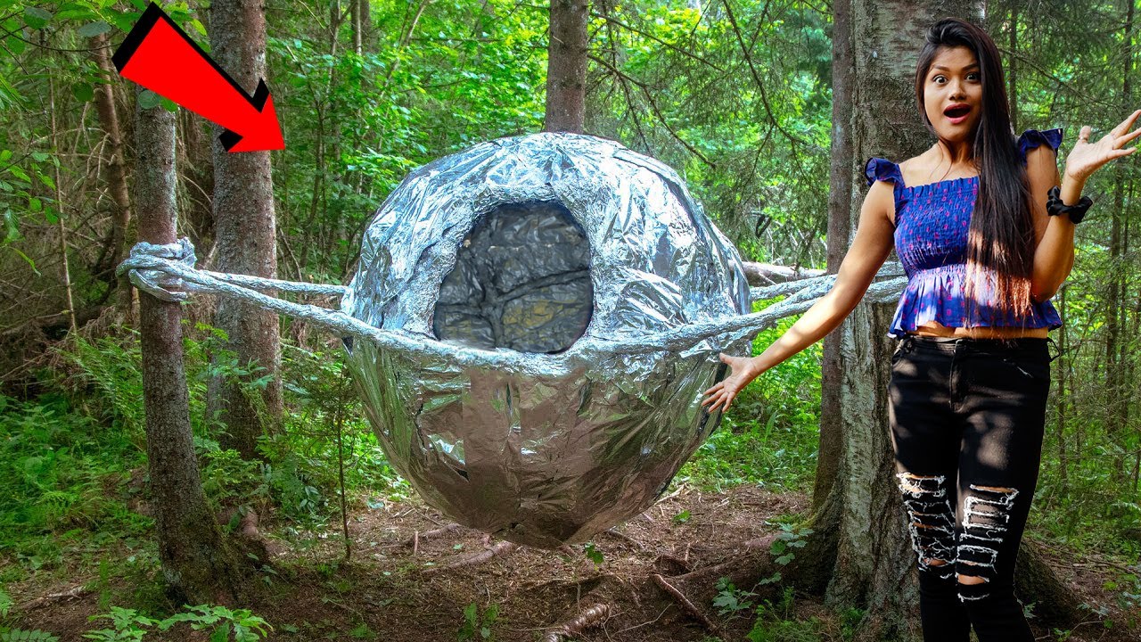 জঙ্গলের মধ্যে Foil Paper দিয়ে Ball House বানিয়ে ফেললাম - Really Unbelievable