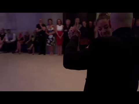 Tango Natalia Castillo Y Mariano Otero . Que Dios te ayude, Juan D' Arienzo.