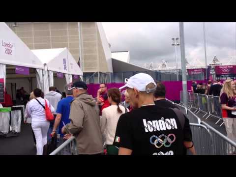 Video: Come Acquistare Un Biglietto Per Le Olimpiadi Di Londra