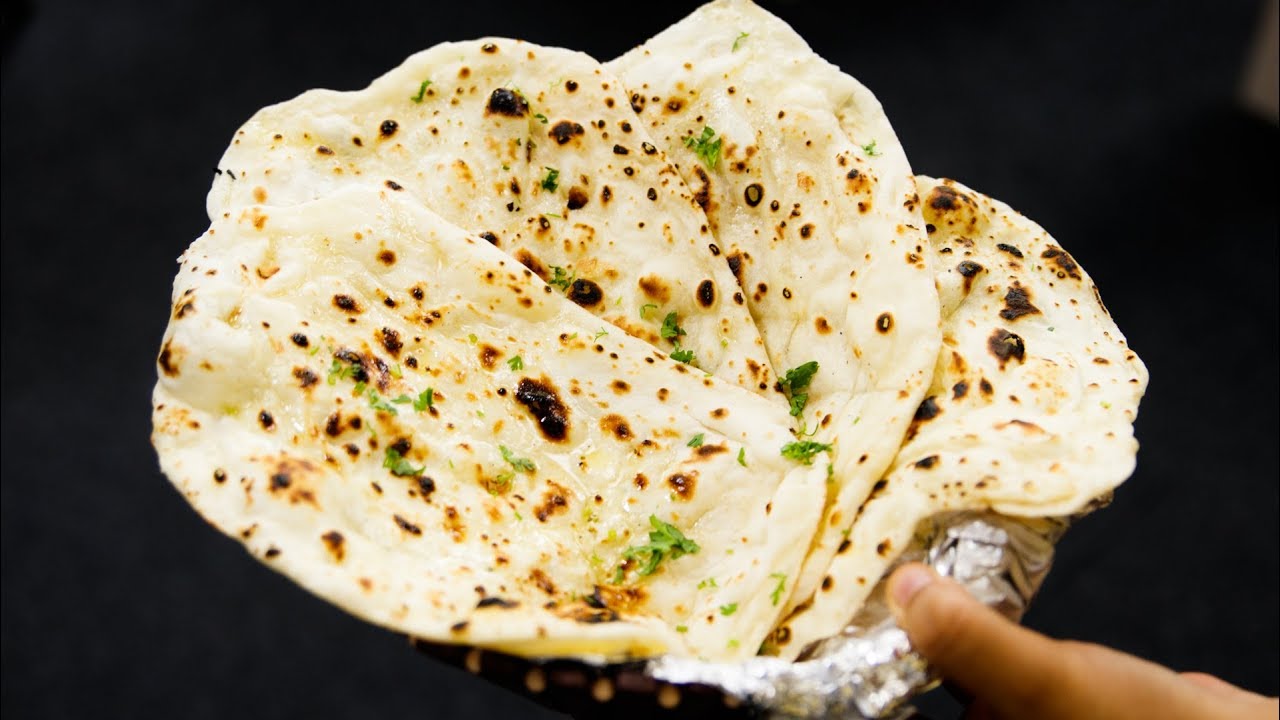 तंदूरी नान की रेसिपी तवे पर - होटल वाले नान के राज़ - eggless naan recipe in tawa - cookingshooking