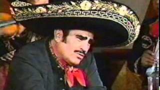 Video thumbnail of "Vicente Fernandez - Aca Entre Nos"