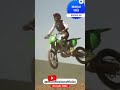 Comment ne plus avoir mal aux bras en motocross on en parle dans la vido du mercredi