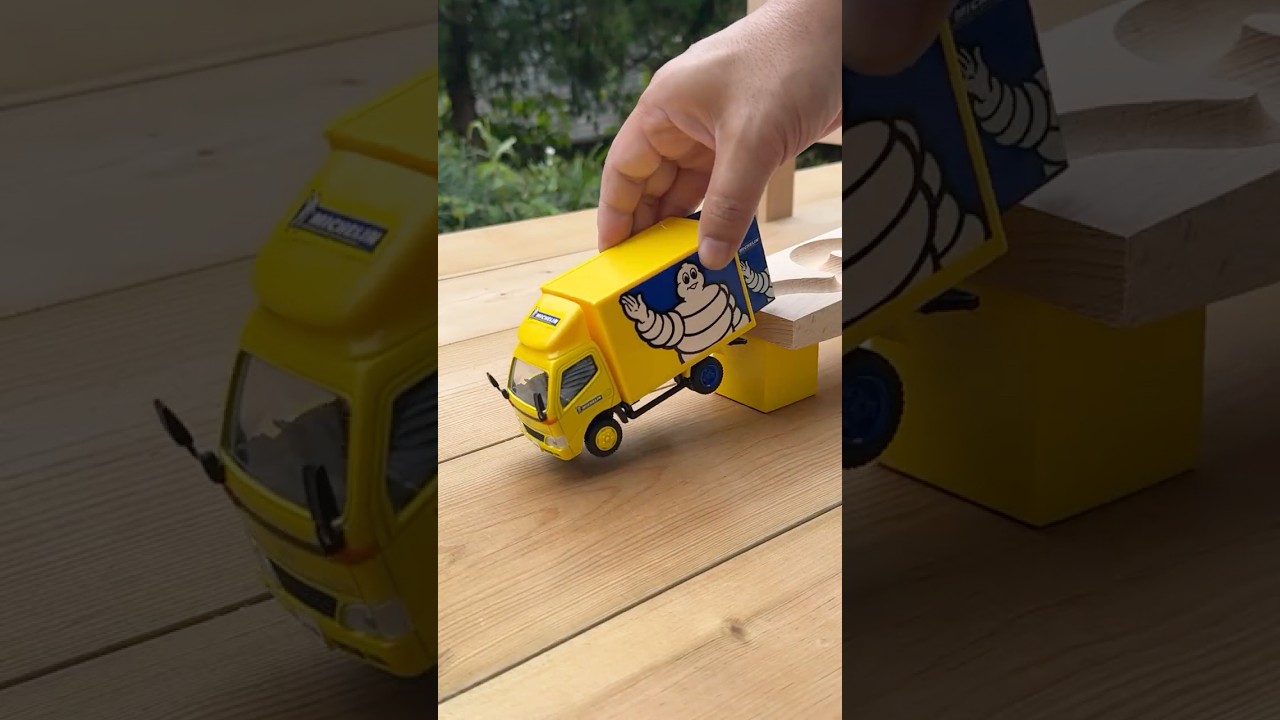 Marble Run & Michelin Van Truck (circa 2000) #slope #miniature