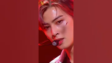 تشا اوين وو عضو فرقة استرو الاجمل على الاطلاق نظراته عسل واللطافه مليون Cha Eun Woo فرقة Astro 