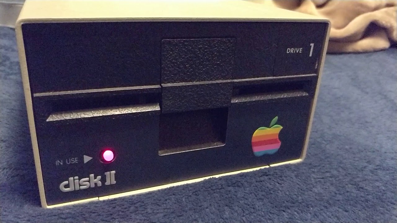 Apple II Disk II grinds its heads on startup YouTube