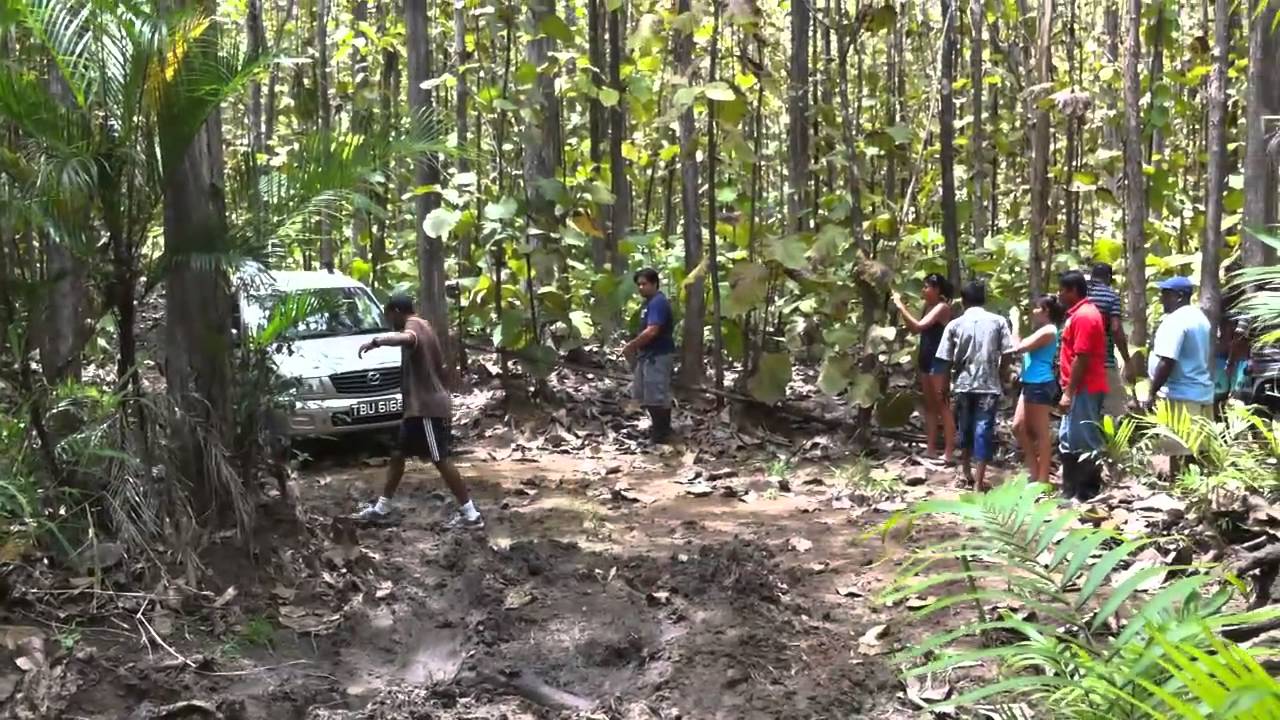 Trinidad, Santa Flora, 20th/03/2011 Part 4 YouTube