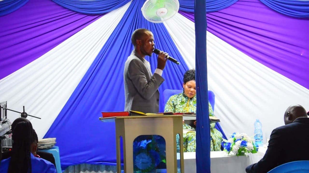 YESU AKIPONYA KIPOFU YERIKO -  LUKE 18 : 35-43