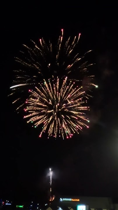 fireworks on lake lanier 4th of july