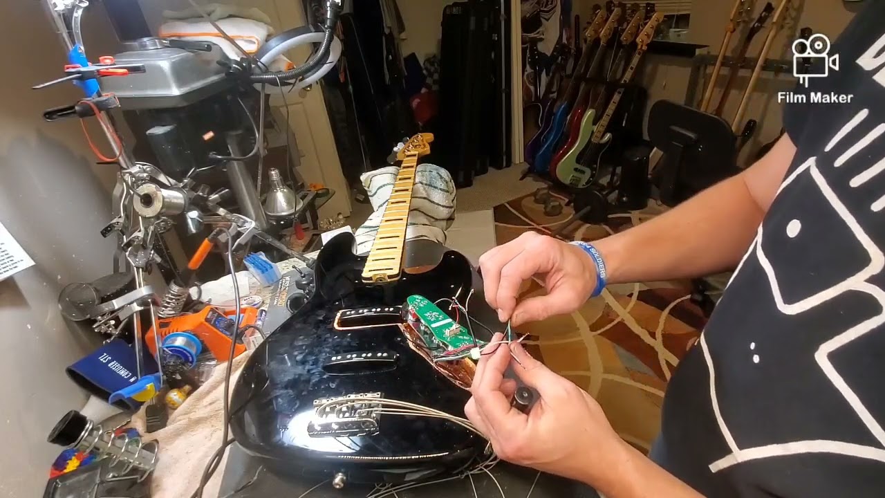 NEW* DIMARZIO bass pickups 60s J 2018 Fender Jazz Elite - YouTube