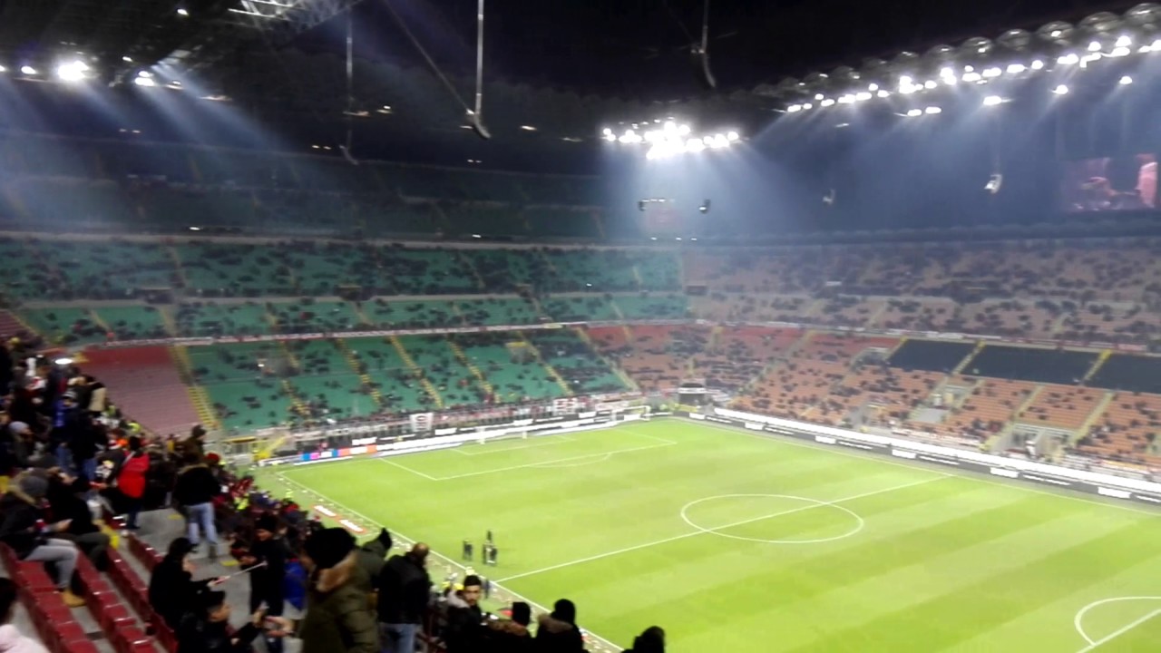 Stadio San Siro Milano - vista dal secondo anello rosso - YouTube