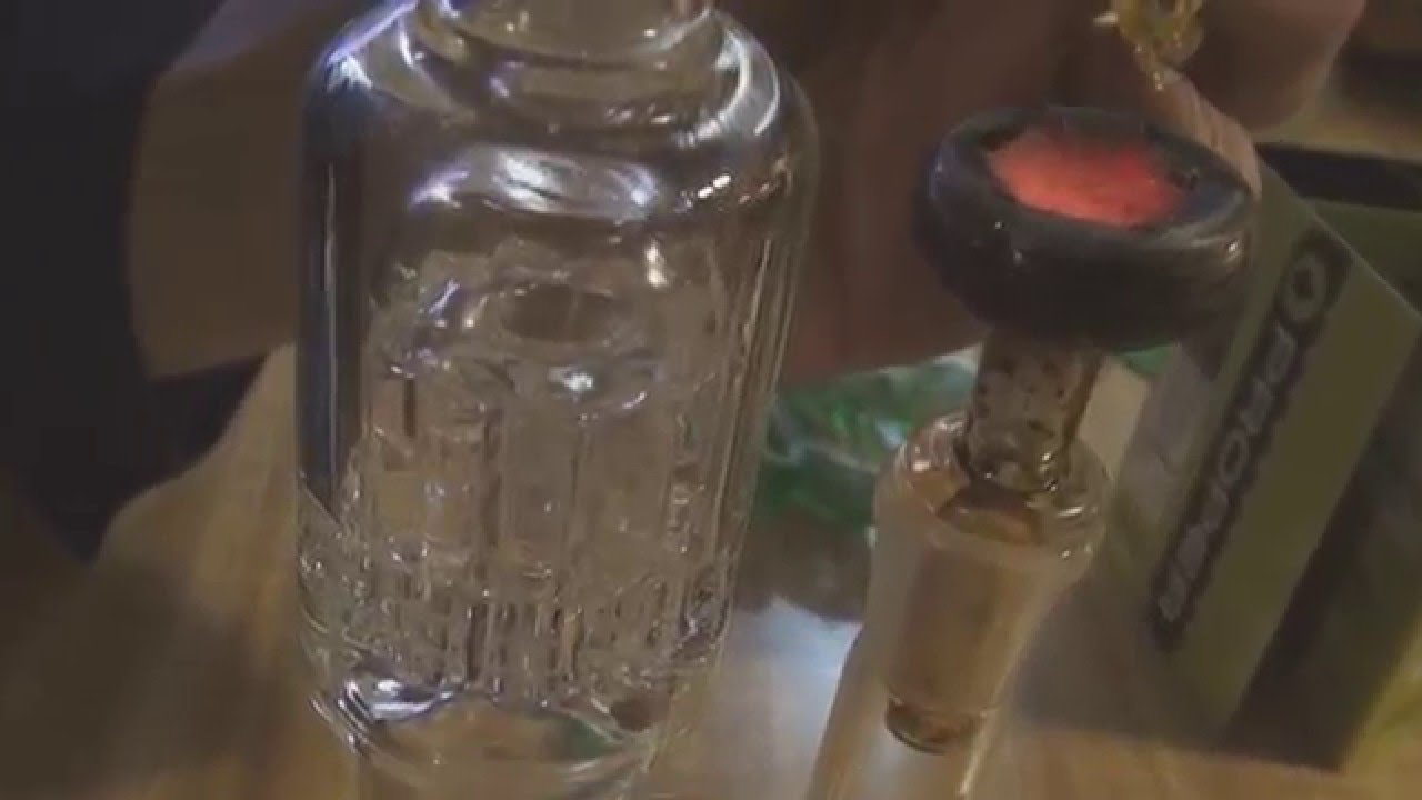 Daily Dabber review #1 Proper shatter