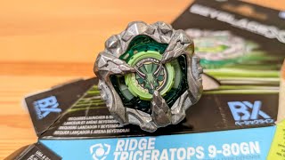 トリケラスパイキー9-80GN ベイブレードエックス RIDGE TRICERATOPS