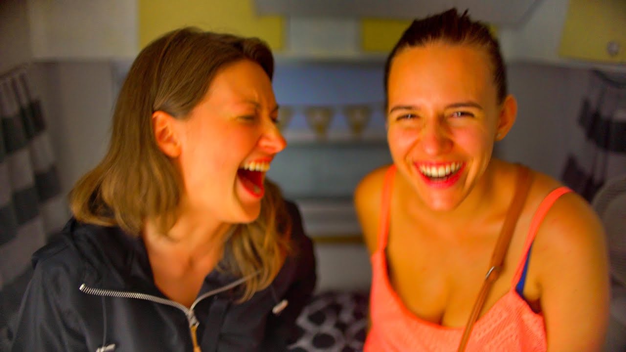 SPÍME POPRVÉ V KARAVANU!